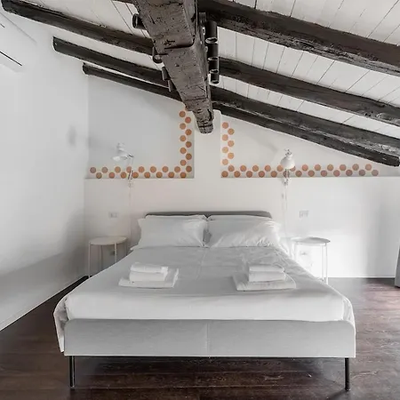 Mansarda Via Dell'oro, A Due Passi Da Piazza Maggiore Appartement Bologna